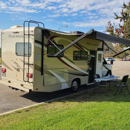 RVshare: Up to 25% OFF Your Travel this Summer by Renting RV