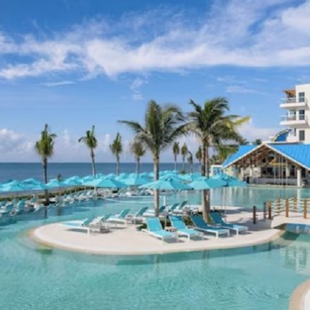Hotels.com USA: Save on Last Summer Weekend Escape From $313