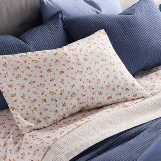 Macy's: 50% OFF Hotel, Charter, Oake & Arch Bedding and Sheets