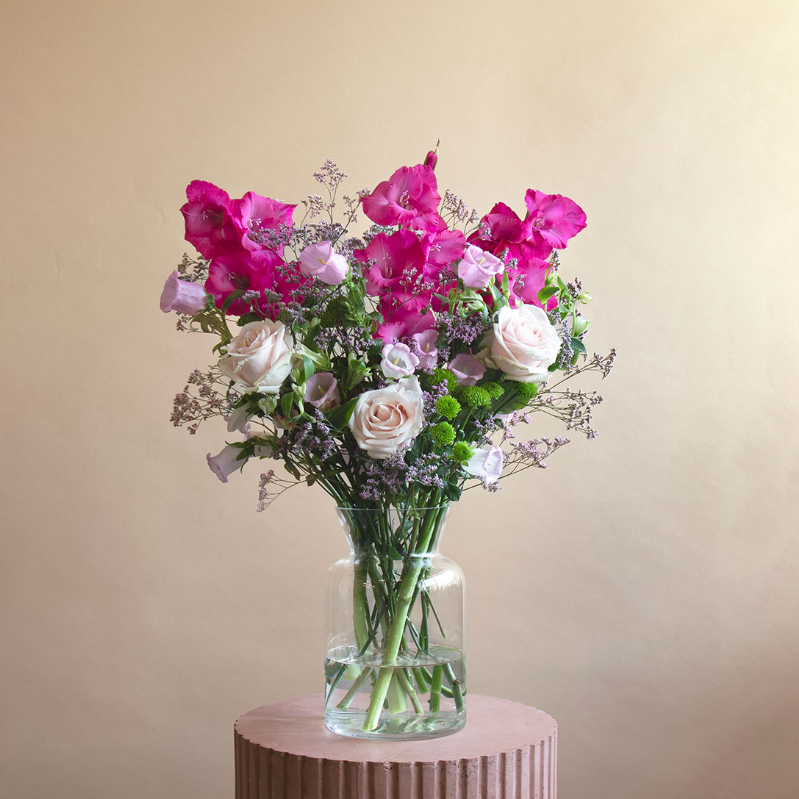 Freddie's Flowers UK: Strawberry Fields Classic
