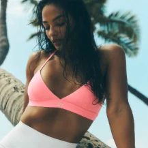 Alo Yoga: Neon Bubblegum Collection New Arrival