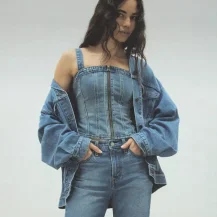 Levi's: 30% OFF Sitewide