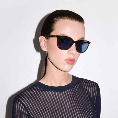 Sunglass Hut AUS: Up to 50% OFF Selected Styles