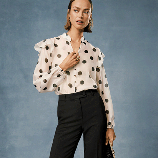 Ann Taylor: 40% OFF Tops And Sweaters