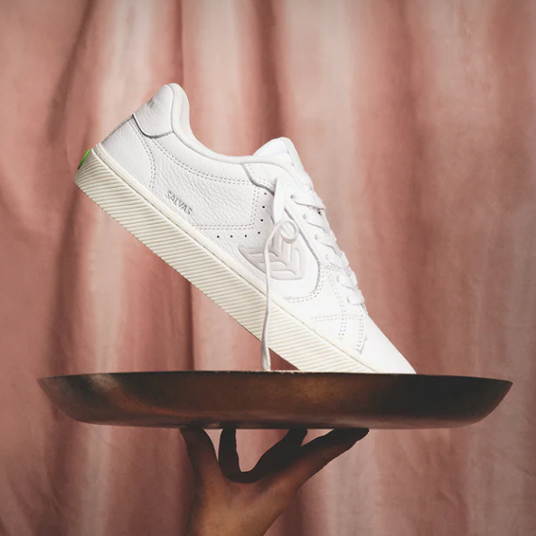 Cariuma: Friends and Family Event