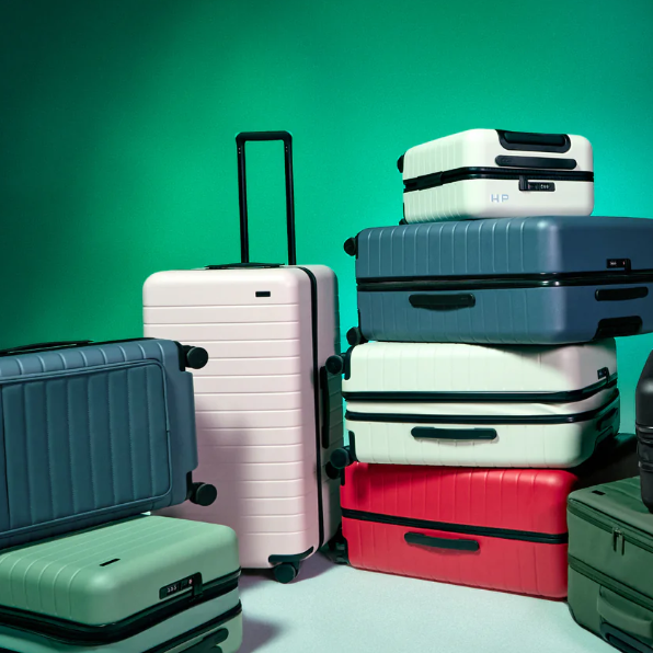 Away: Cyber Monday Sale 25% OFF Everything