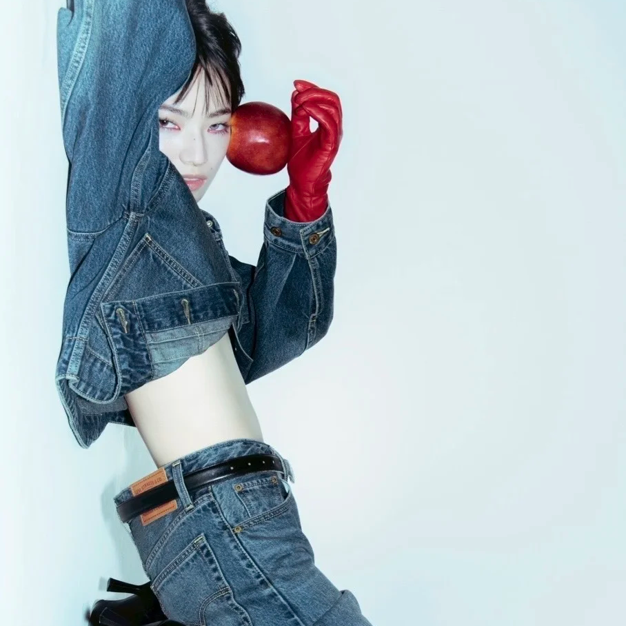 Levi's: RedTab Exclusive Secret Sale