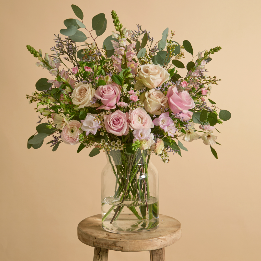 Freddie's Flowers UK: Pastel Splendour