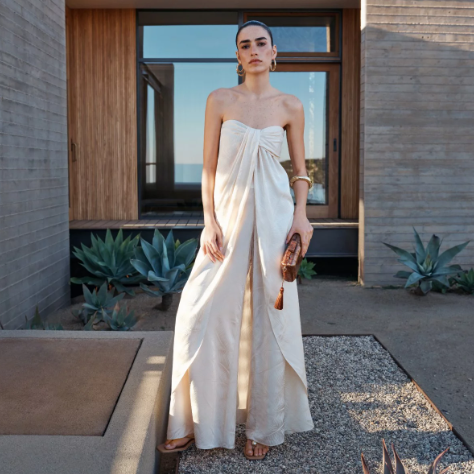 Bloomingdales: Friends & Family! Take 25% OFF a Large Selection of Items