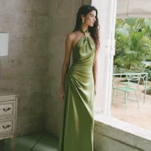 Saks Fifth Avenue：下单赢$100 - $600礼卡