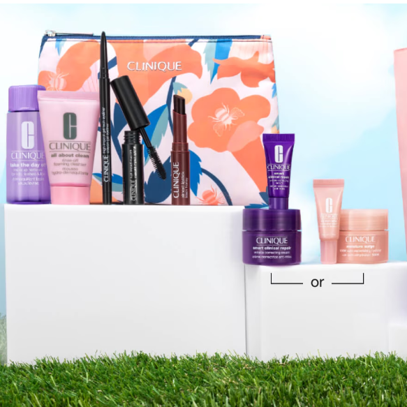 Clinique US: Free 12 Gifts with $125