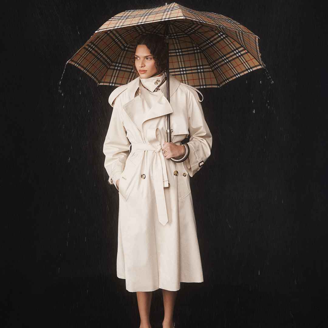 NET-A-PORTER US: New in BURBERRY TRENCH