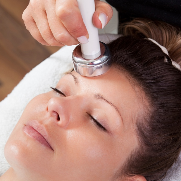 Groupon: Unlock Your Glow with One or Three Microdermabrasion or Dermaplaning Treatment at Viva La Med Spa