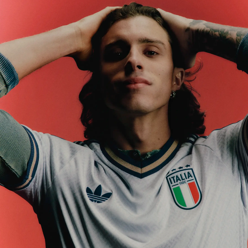 WorldSoccerShop: Official Soccer Jerseys, Cleats & Fan Gear On Sale