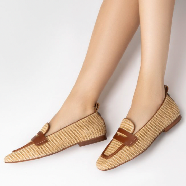 Donald Pliner: Extra 25% OFF Select Markdowns