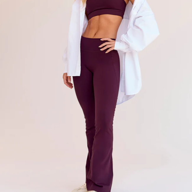 LSKD: Fusion V-Contour High-Rise Flared Petite Legging Pockets