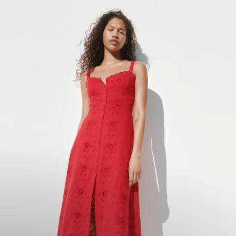 GAP: 40% OFF Everything