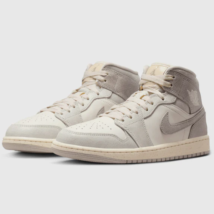Culture Kings AU: Women's Air Jordan 1 Mid SE