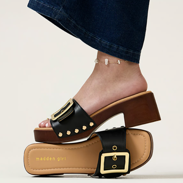 Famous Footwear: 20% OFF Online
