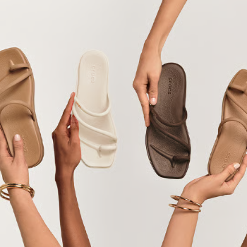Famous Footwear: Crocs Up to 25% OFF