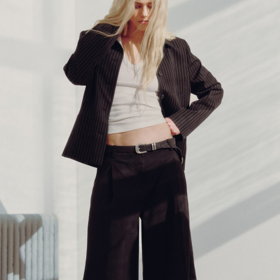 Weekday: Low Rise Loose Pleated Suiting Shorts