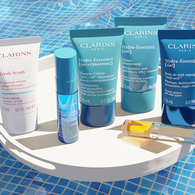 Clarins: Free 6-piece Gift with $100+