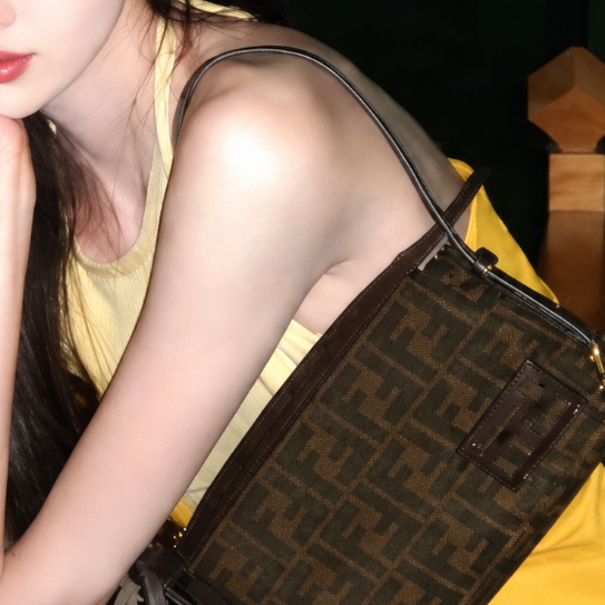 Gilt:  Up to 60% OFF Select