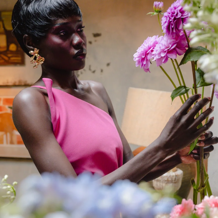 Sheike AU:  Statement Colours and Sleek Silhouettes for the Season